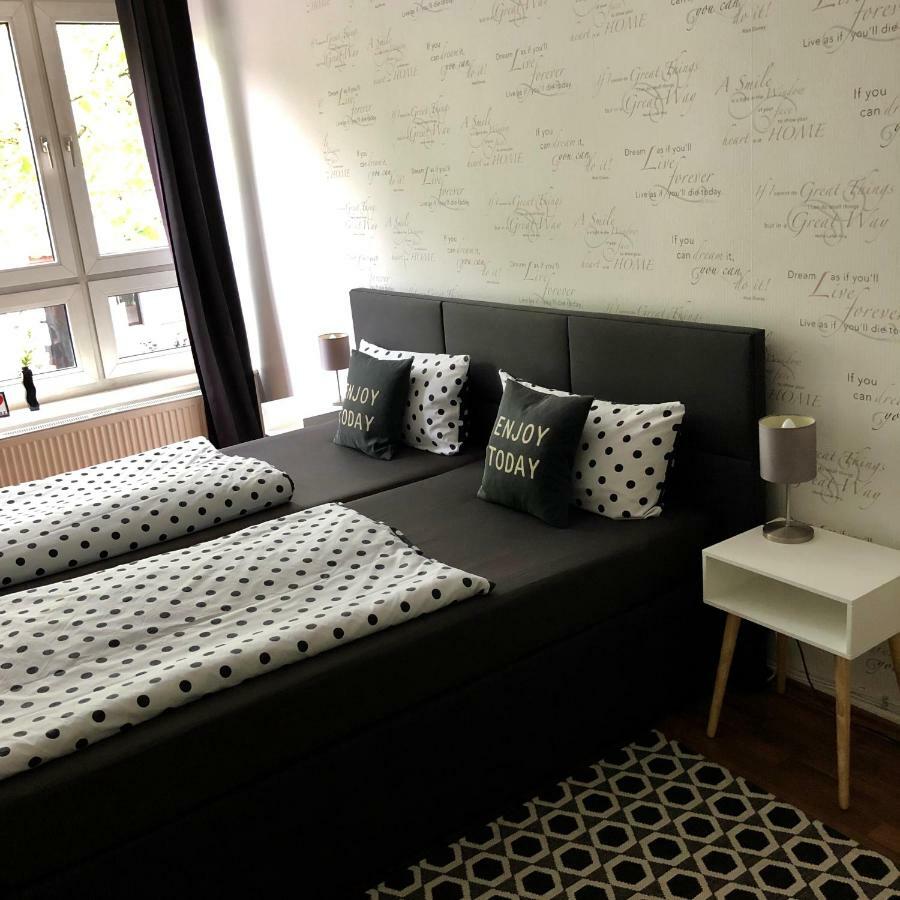 Apartment H50 Hannover Buitenkant foto